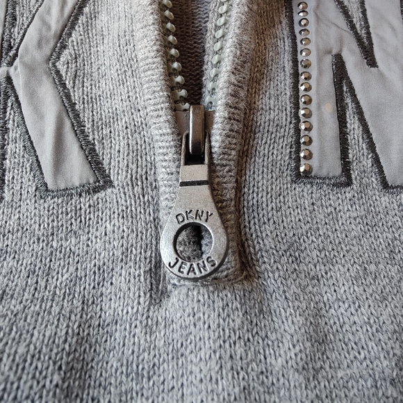 Small Grey 🩶 DYNY 100% cotton sweater - Picture 4 of 8